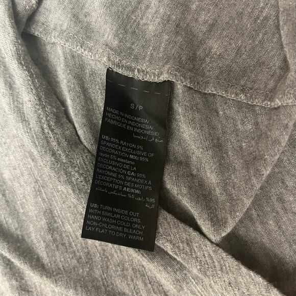 White House Black Market Mercury Silver Foil V-Neck Dolman Top - Small Petite - Picture 13 of 16